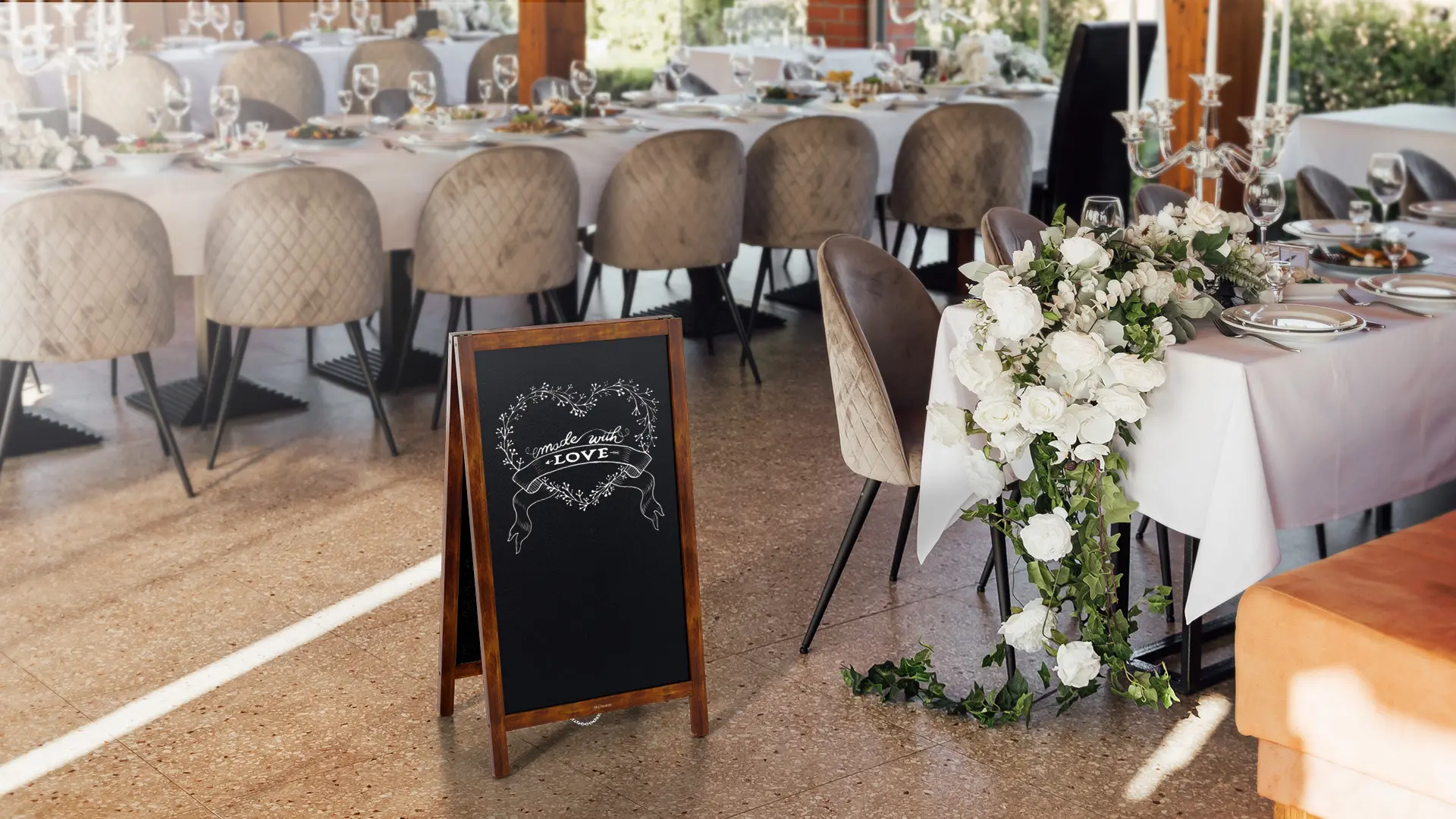 Lavagna per gesso a cavalletto bifacciale 80×45 cm resistente all'acqua MARRONE CLASSICO + ACCESSORI - immagine 4