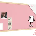 Lavagna in tessuto (feltro) 80x40 cm rosa cornice in legno laccato